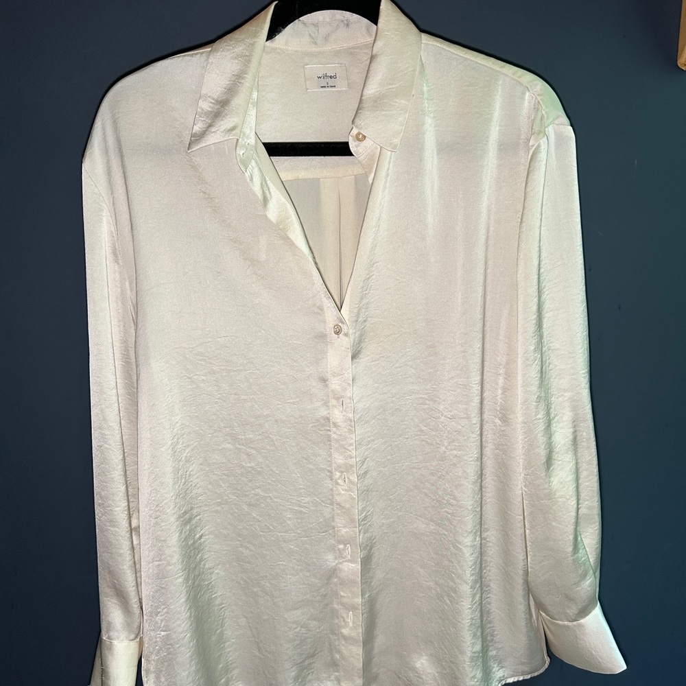 Aritzia Relaxed Button-Up Shirt in Ivory